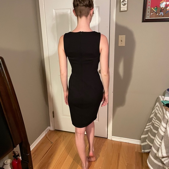 Carmen Marc Valvo, black dress, size 2 - Picture 3 of 10